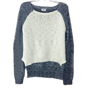 TOBI Gray & White Classic Knit Crewneck High Low Sweater Small Preppy Cozycore